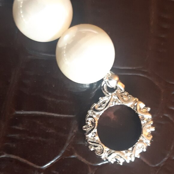 Pan Pacific South Ocean Shell Pearl Bracelet w/ Rhinestone & Silver Tone Spacers - Picture 10 of 10